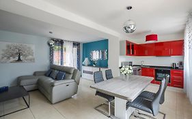 Logement 004 A 300M De La Gare Mantes La Jolie